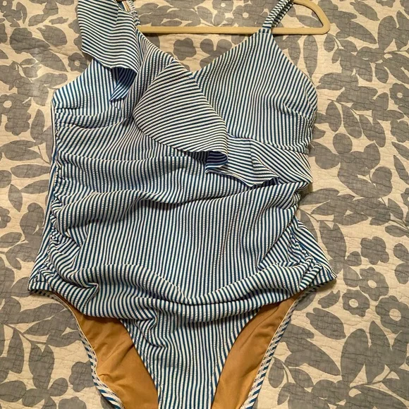 Cacique Swimwear - Picture 3 of 5